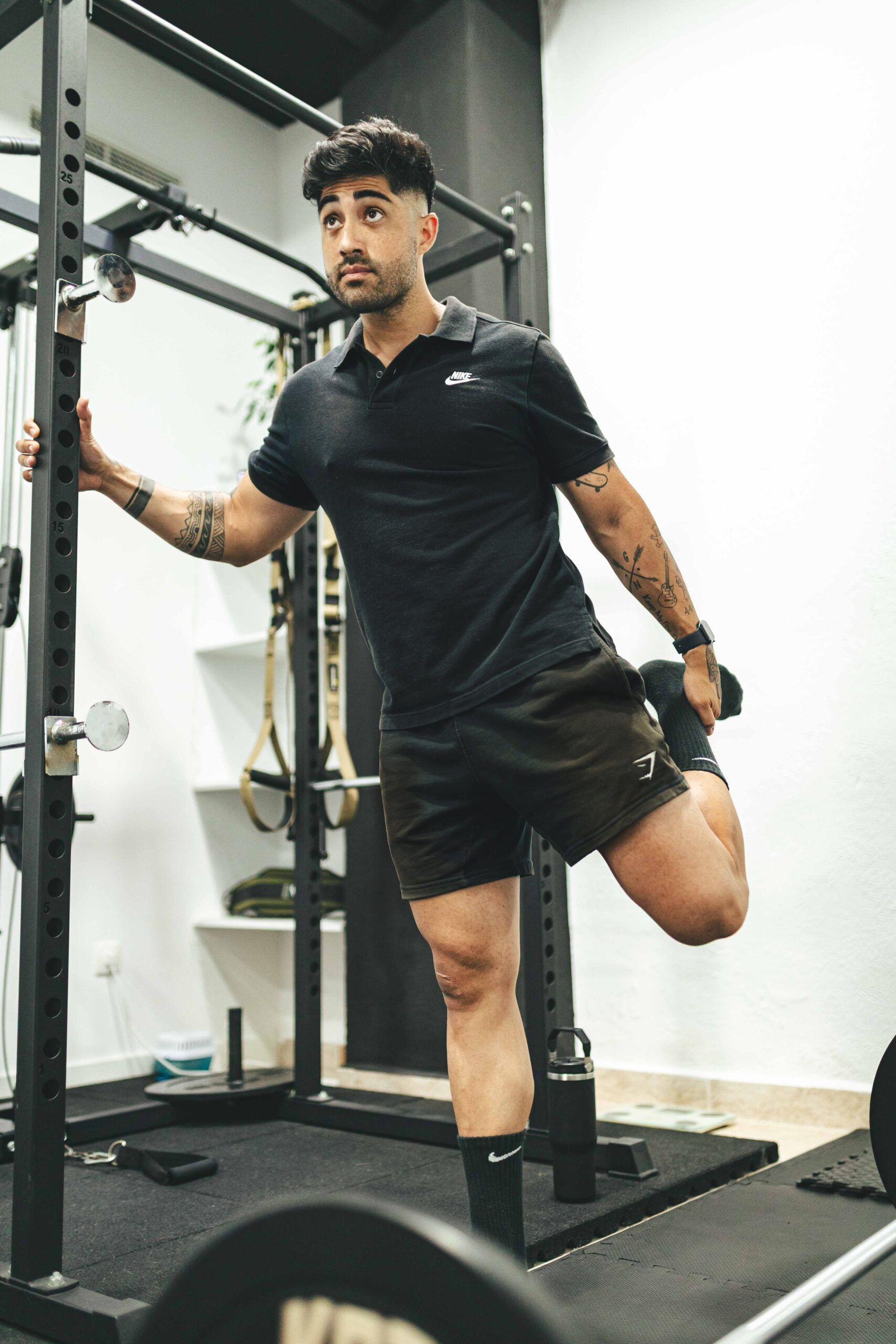 Nabin estirando cuadríceps